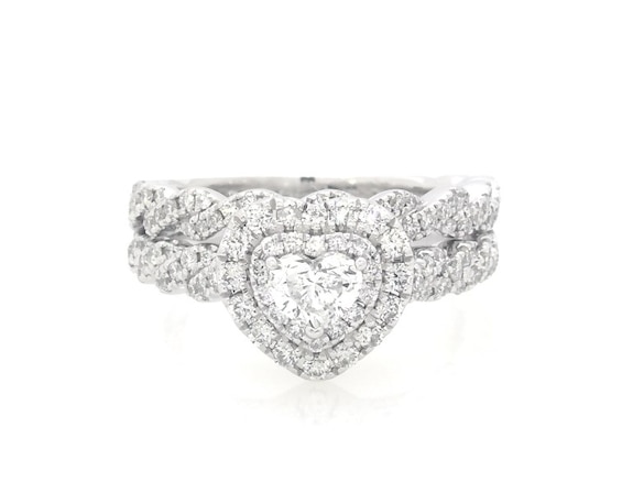 Previously Owned Neil Lane Heart-Shaped Diamond Bridal Set 1 ct tw 14K White Gold Size 4.25