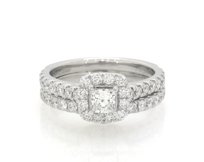 Main Image 1 of Previously Owned Princess-Cut Diamond Halo Bridal Set 1-1/6 ct tw 14K White Gold Size 6