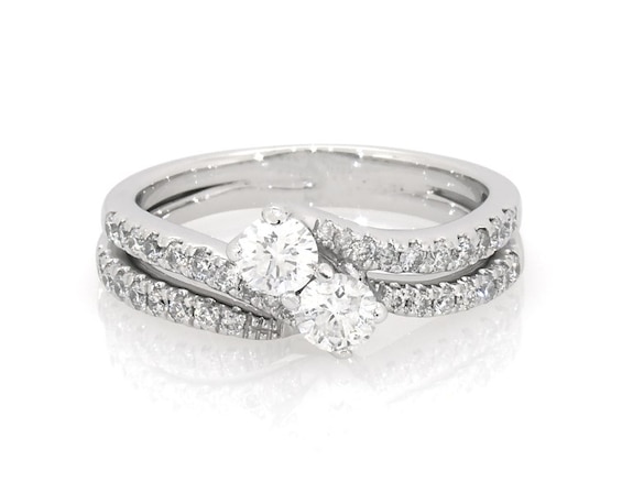 Previously Owned Round-Cut Diamond Two-Stone Bridal Set 3/4 ct tw 14K White Gold Size 8.25