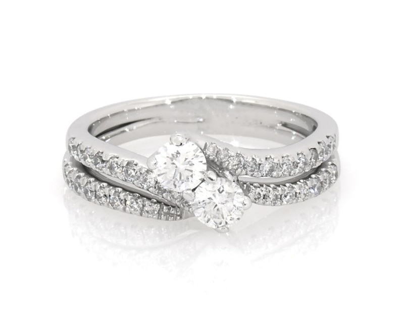 Main Image 1 of Previously Owned Round-Cut Diamond Two-Stone Bridal Set 3/4 ct tw 14K White Gold Size 8.25