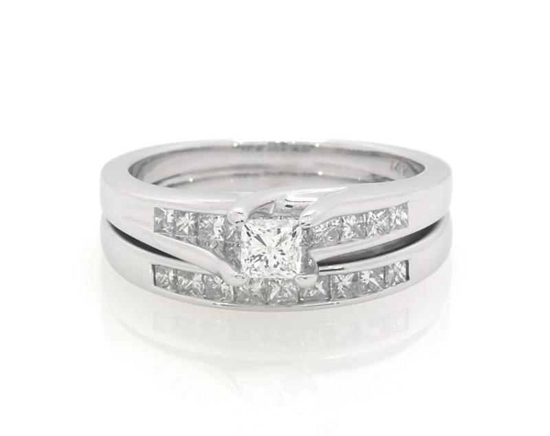 Main Image 1 of Previously Owned Princess-Cut Diamond Bridal Set 5/8 ct tw 14K White Gold Size 6.5