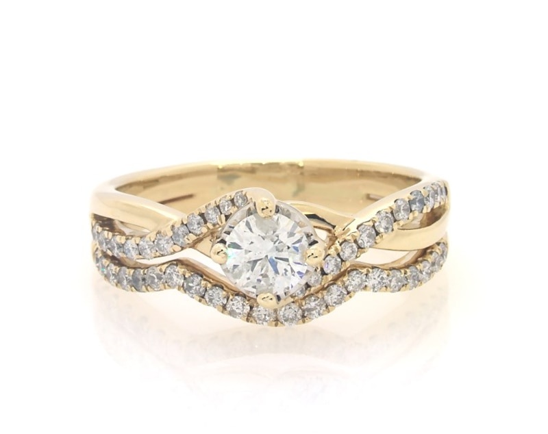 Main Image 1 of Previously Owned Round-Cut Diamond Bridal Set 3/4 ct tw 14K Yellow Gold Size 7.25