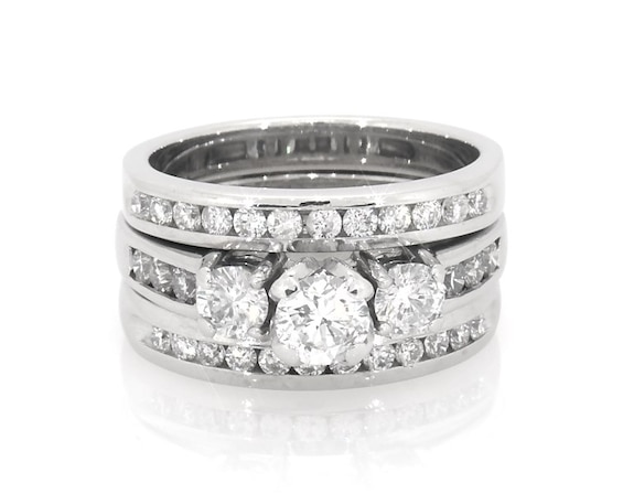 Previously Owned Round-Cut Diamond Three-Stone Bridal Set 1-3/8 ct tw 14K White Gold 6.5