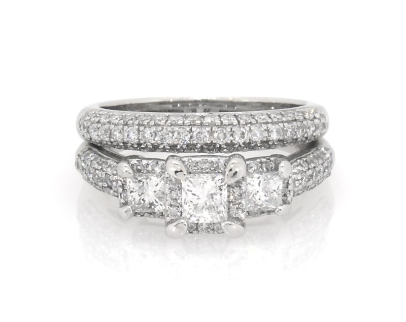 Main Image 1 of Previously Owned Princess-Cut Diamond Three-Stone Bridal Set 1-1/3 ct tw 14K White Gold Size 5.5