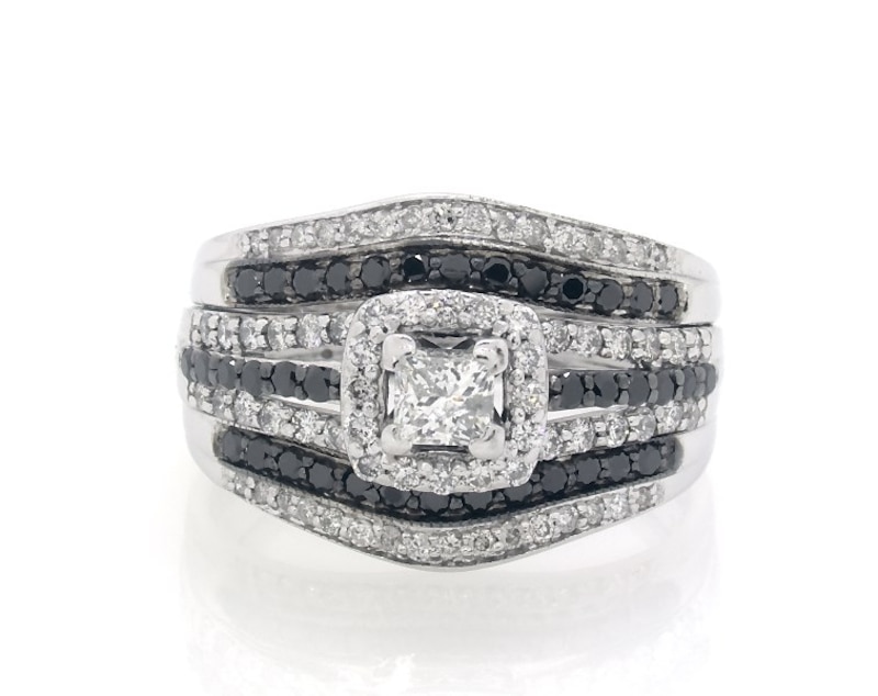 Main Image 1 of Previously Owned Princess-Cut White Diamond & Black Diamond Bridal Set 1-3/8 ct tw 14K White Gold Size 10