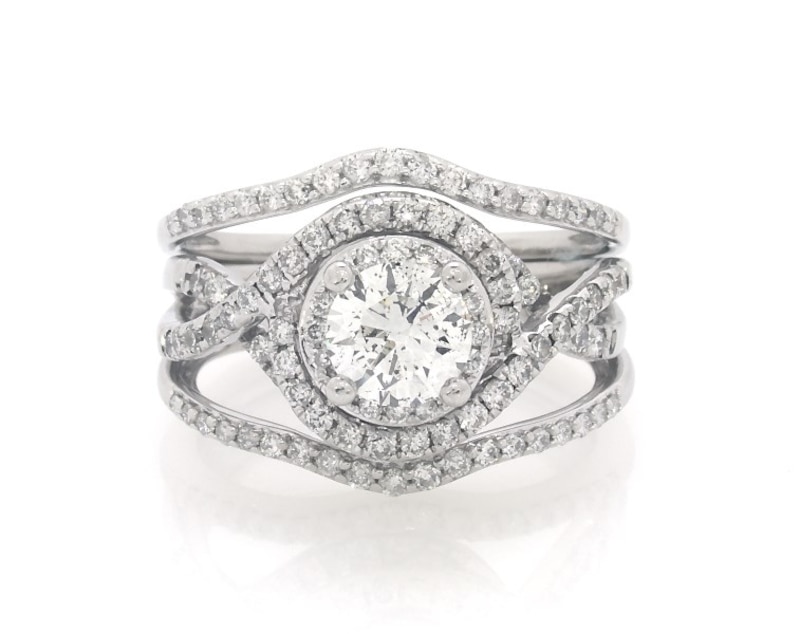Main Image 1 of Previously Owned Round-Cut Diamond Halo Bridal Set 1-1/2 ct tw 14K White Gold Size 6