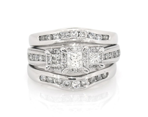 Previously Owned Princess-Cut Diamond Three-Stone Halo Bridal Set 1-3/8 ct tw 14K White Gold Size 7.5