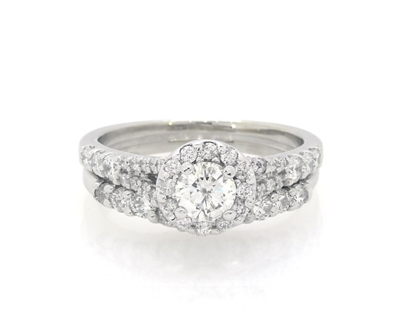 Previously Owned Round-Cut Diamond Halo Bridal Set 1-1/3 ct tw 14K White Gold Size 7.75