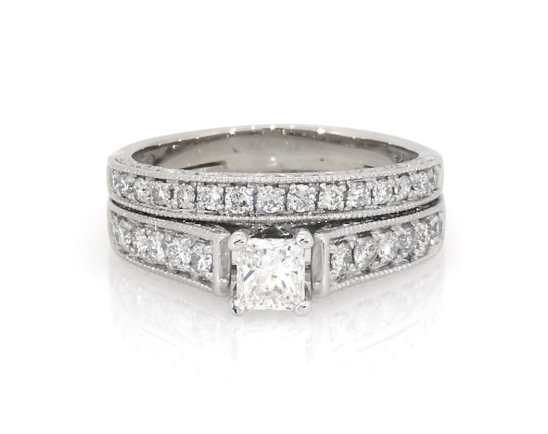 Main Image 1 of Previously Owned Princess-Cut Diamond Bridal Set 7/8 ct tw 14K White Gold Size 7