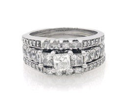 Previously Owned Princess-Cut Diamond Three-Stone Bridal Set 1-7/8 ct tw 10K White Gold Size 7