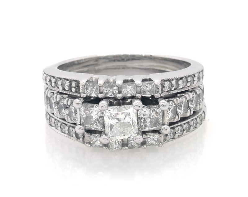 Main Image 1 of Previously Owned Princess-Cut Diamond Three-Stone Bridal Set 1-7/8 ct tw 10K White Gold Size 7
