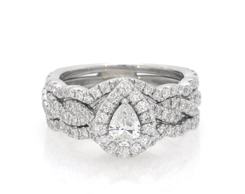 Main Image 1 of Previously Owned Neil Lane Pear-Shaped Diamond Halo Bridal Set 1-1/8 ct tw 14K White Gold Size 5