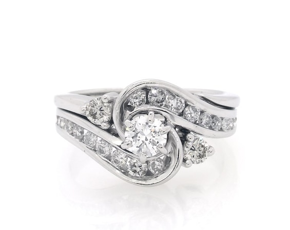 Previously Owned Round-Cut Diamond Bypass Bridal Set 1 ct tw 14K White Gold Size 7.25