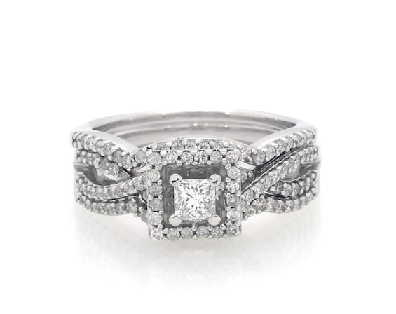 Previously Owned Princess-Cut Diamond Halo Bridal Set 5/8 ct tw 14K White Gold Size 6.75