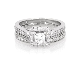 Previously Owned THE LEO Diamond Princess-Cut Halo Bridal Set 7/8 ct tw 14K White Gold Size 8.5