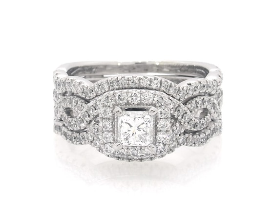 Previously Owned Neil Lane Princess-Cut Diamond Halo Bridal Set 1-1/3 ct tw 14K White Gold 7.25