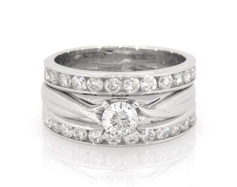 Main Image 1 of Previously Owned Round-Cut Diamond Bridal Set 1-1/4 ct tw 14K White Gold Size 6.75