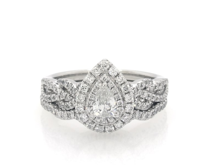 Main Image 1 of Previously Owned Neil Lane Pear-Shaped Diamond Bridal Set 7/8 ct tw 14K White Gold Size 6.5