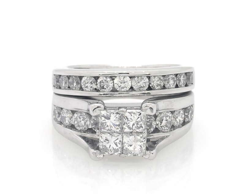 Main Image 1 of Previously Owned Princess-Cut Quad Diamond Bridal Set 1-7/8 ct tw 14K White Gold Size 4.25
