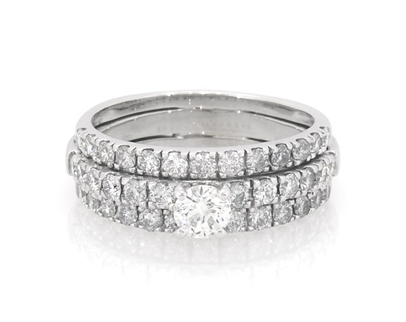 Main Image 1 of Previously Owned Round-Cut Diamond Bridal Set 2-1/5 ct tw 14K White Gold Size 9.25