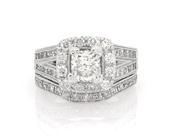 Previously Owned Neil Lane Cushion-Cut Diamond Halo Bridal Set 2-3/8 ct tw 14K White Gold Size 5