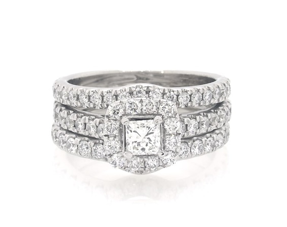 Previously Owned Neil Lane Princess-Cut Diamond Halo Bridal Set 1-1/4 ct tw 14K White Gold Size 5.5