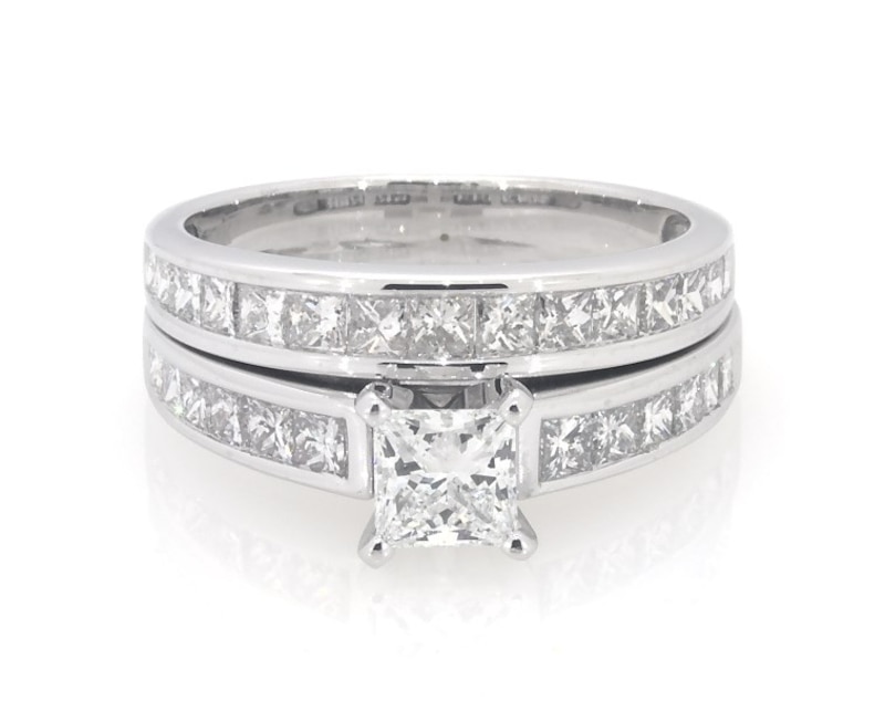 Main Image 1 of Previously Owned Princess-Cut Diamond Bridal Set 1-7/8 ct tw 14K White Gold Size 7.5
