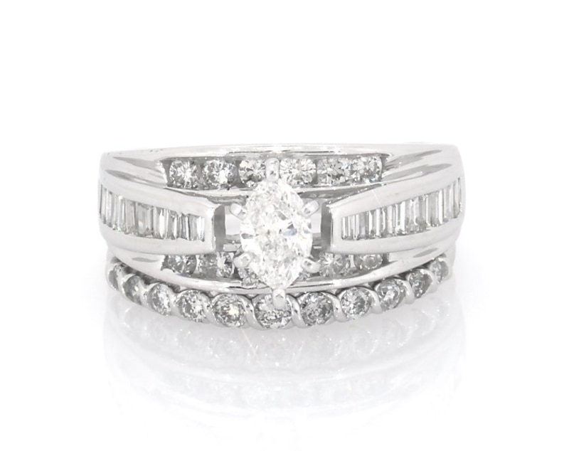 Main Image 1 of Previously Owned Marquise-Cut Diamond Bridal Set 1-1/5 ct tw 10K White Gold Size 5.25