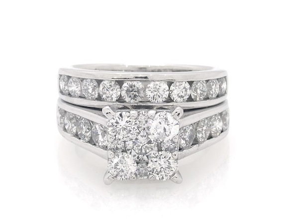 Previously Owned Multi-Diamond Square Center Bridal Set 2-3/4 ct tw 14K White Gold Size