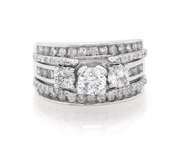 Previously Owned Round-Cut Diamond Three-Stone Bridal Set 1-3/8 ct tw 14K White Gold Size 6
