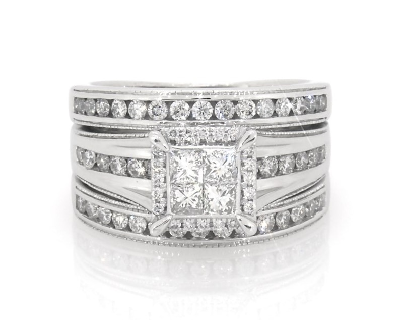 Main Image 1 of Previously Owned Princess-Cut Quad Diamond Bridal Set 1-1/6 ct tw 14K White Gold Size 6.75