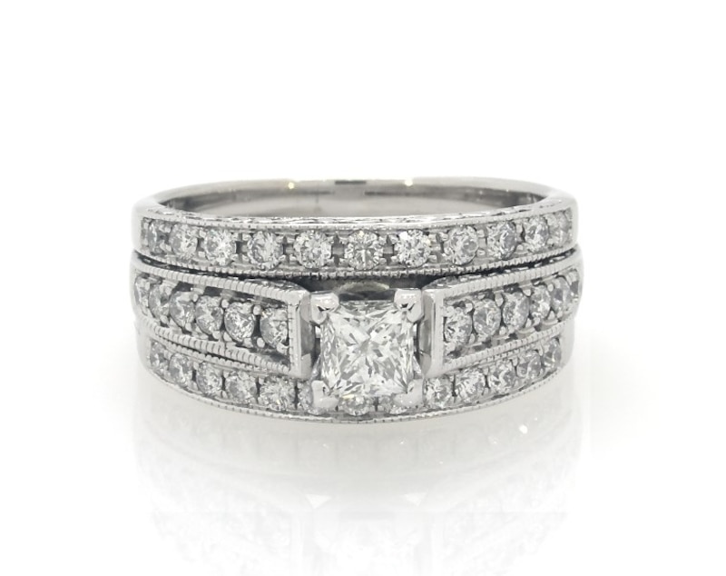 Main Image 1 of Previously Owned Princess-Cut Diamond Bridal Set 1-1/5 ct tw 14K White Gold Size 7.25