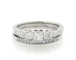 Previously Owned Princess-Cut Diamond Three-Stone Bridal Set 1 ct tw 14K White Gold Size 7