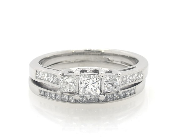 Previously Owned Princess-Cut Diamond Three-Stone Bridal Set 1 ct tw 14K White Gold Size 7