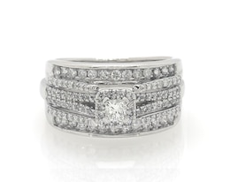 Previously Owned Princess-Cut Diamond Bridal Set 7/8 ct tw 10K White Gold Size 7