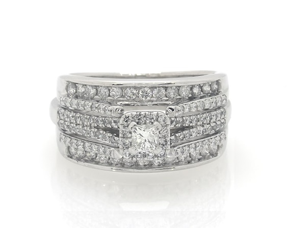 Previously Owned Princess-Cut Diamond Bridal Set 7/8 ct tw 10K White Gold 7