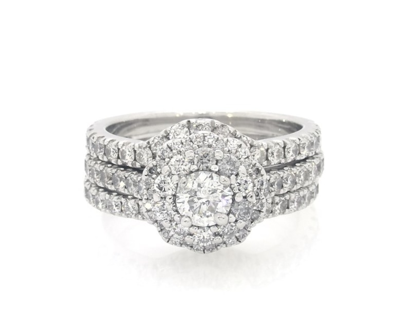 Main Image 1 of Previously Owned Neil Lane Round-Cut Diamond Scalloped Halo Bridal Set 1-3/4 ct tw 14K White Gold Size 5.5