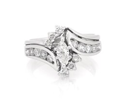 Previously Owned Marquise & Round-Cut Diamond Bridal Set 7/8 ct tw 14K White Gold Size 7