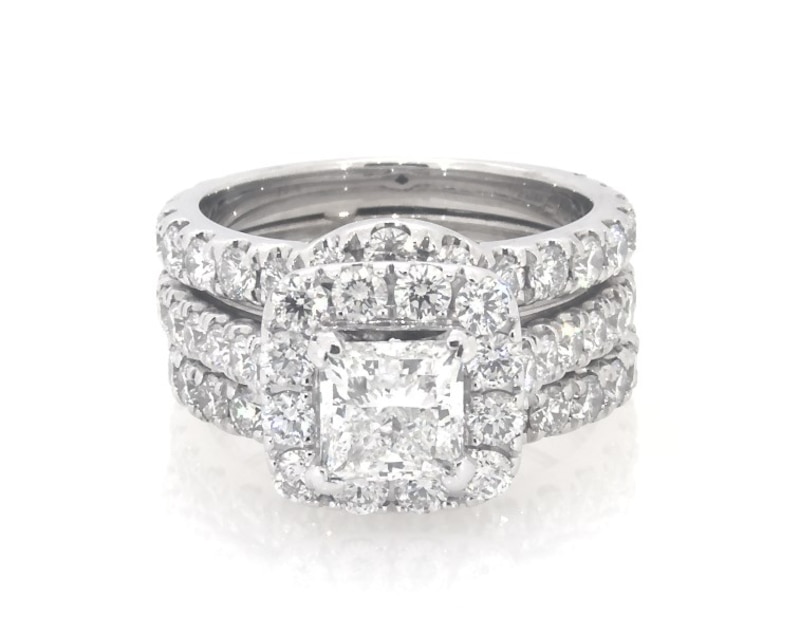 Main Image 1 of Previously Owned Neil Lane Princess-Cut Diamond Halo Bridal Set 3 ct tw 14K White Gold Size 4.75