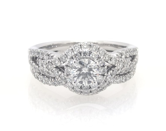 Previously Owned Round-Cut Diamond Halo Bridal Set 1-1/8 ct tw 14K White Gold Size 5.5