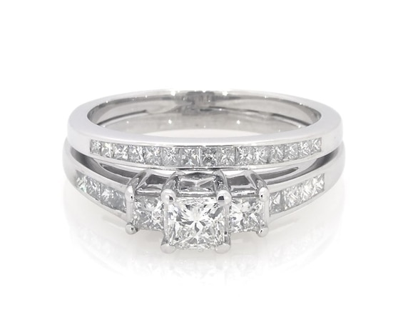 Previously Owned Princess-Cut Diamond Three-Stone Bridal Set 1 ct tw 14K White Gold Size 8.25
