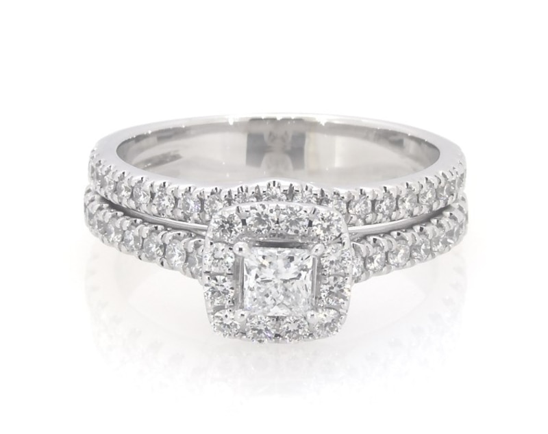 Main Image 1 of Previously Owned Neil Lane Princess-Cut Diamond Halo Bridal Set 1 ct tw 14K White Gold Size 8