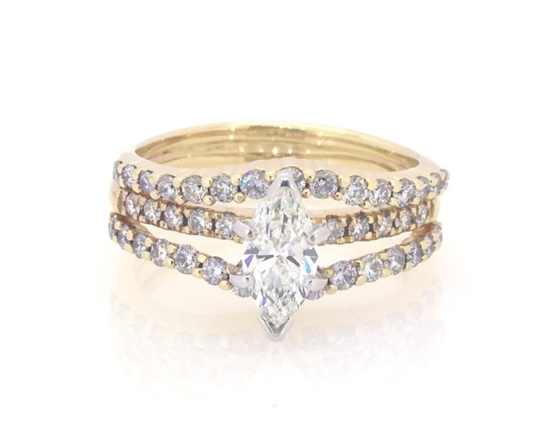 Main Image 1 of Previously Owned Marquise-Cut Diamond Bridal Set 1 ct tw 14K Yellow Gold Size 5.75