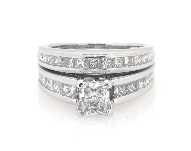 Main Image 1 of Previously Owned Princess-Cut Diamond Bridal Set 2-1/2 ct tw 14K White Gold Size 6