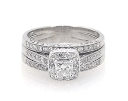 Previously Owned Princess-Cut Diamond Halo Bridal Set 5/8 ct tw 14K White Gold Size 6.75