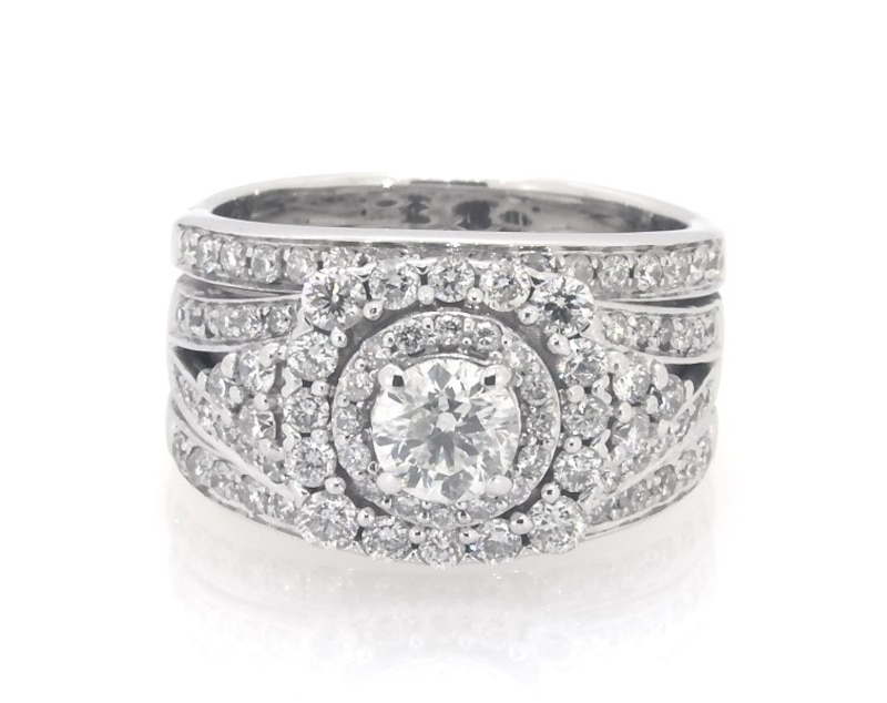 Main Image 1 of Previously Owned Round-Cut Diamond Double Halo Bridal Set 1-1/2 ct tw 14K White Gold Size 5