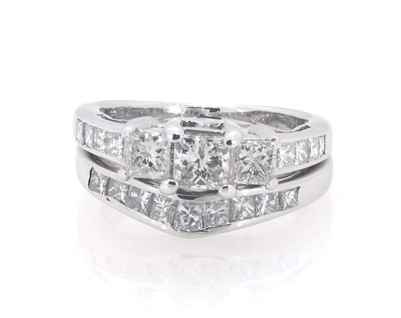 Previously Owned Princess-Cut Diamond Three-Stone Bridal Set 1-1/3 ct tw 14K White Gold Size 3