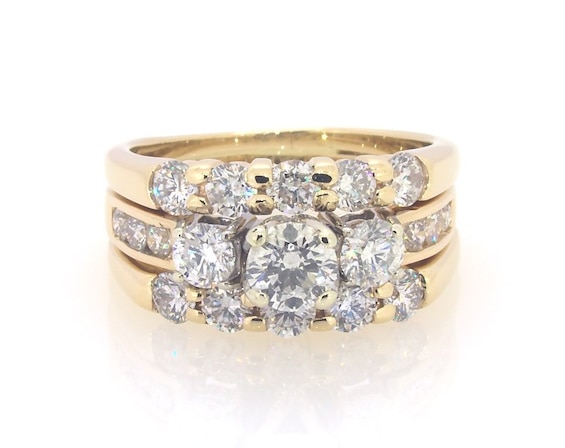 Previously Owned Round-Cut Diamond Three-Stone Bridal Set 2 ct tw 14K Two-Tone Gold Size 6.25