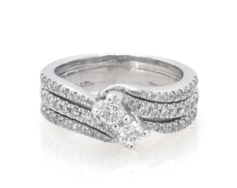 Main Image 1 of Previously Owned Ever Us Round-Cut Diamond Two-Stone Bridal Set 5/8 ct tw 14K White Gold Size 6