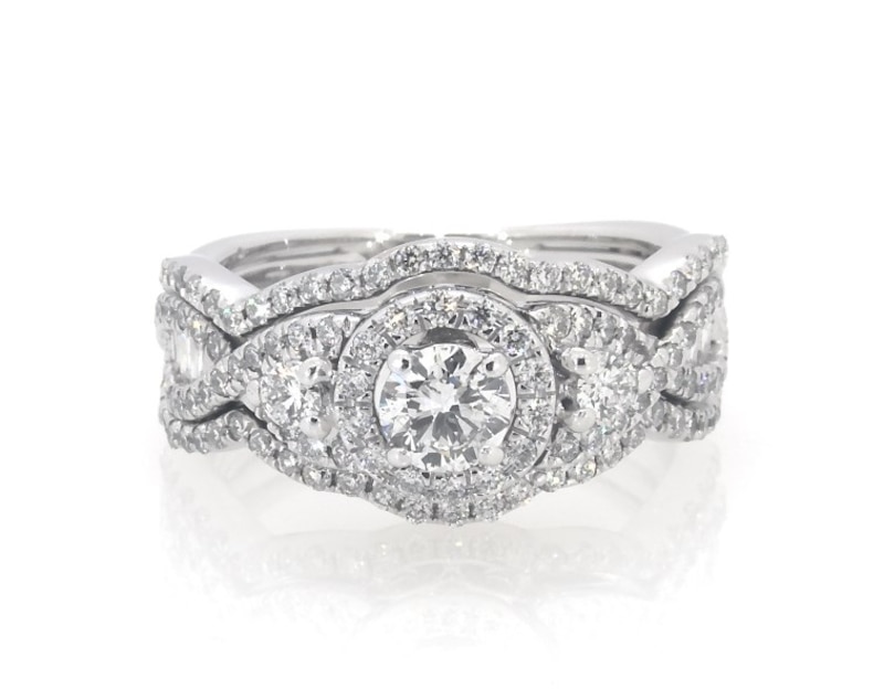Main Image 1 of Previously Owned Round-Cut Diamond Halo Bridal Set 1-1/6 ct tw 14K White Gold Size 5.75